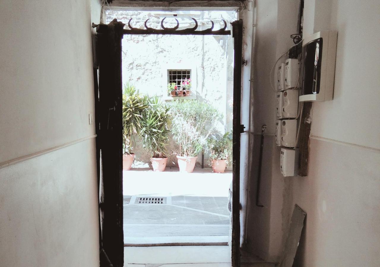 Casa Artisti Διαμέρισμα Καρράρα Εξωτερικό φωτογραφία
